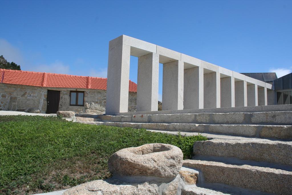 Гостевой дом Casa Lagar Do Miradoyro Карамулу Экстерьер фото